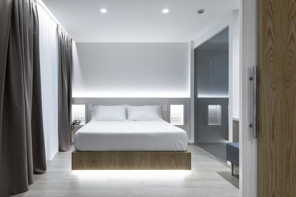 In-room safe, desk, laptop workspace, blackout drapes