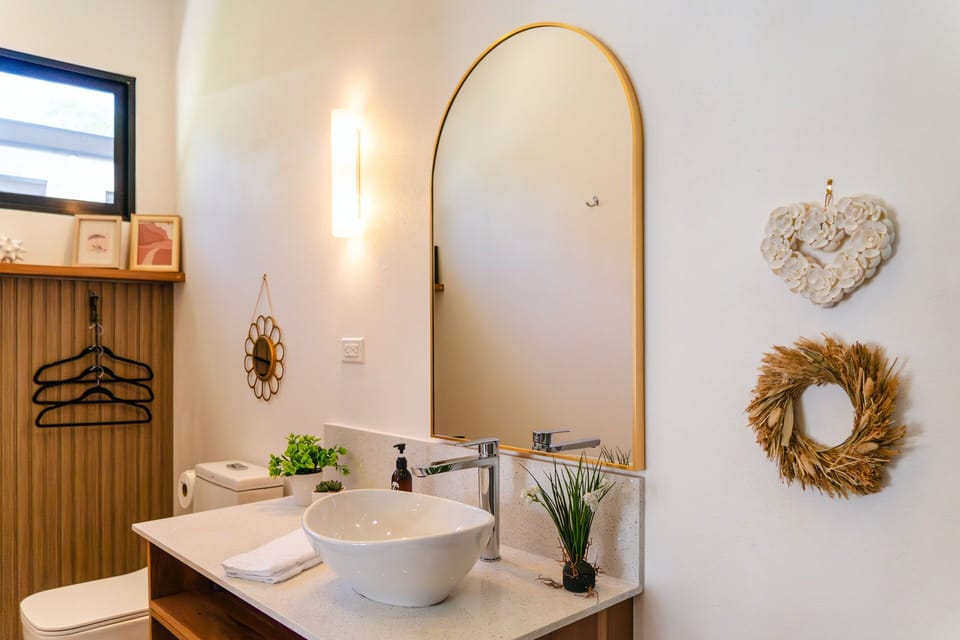 Family Villa, Private Bathroom, Pool View (Las Catalinas Villas) | Bathroom | Shower, rainfall showerhead, designer toiletries, hair dryer