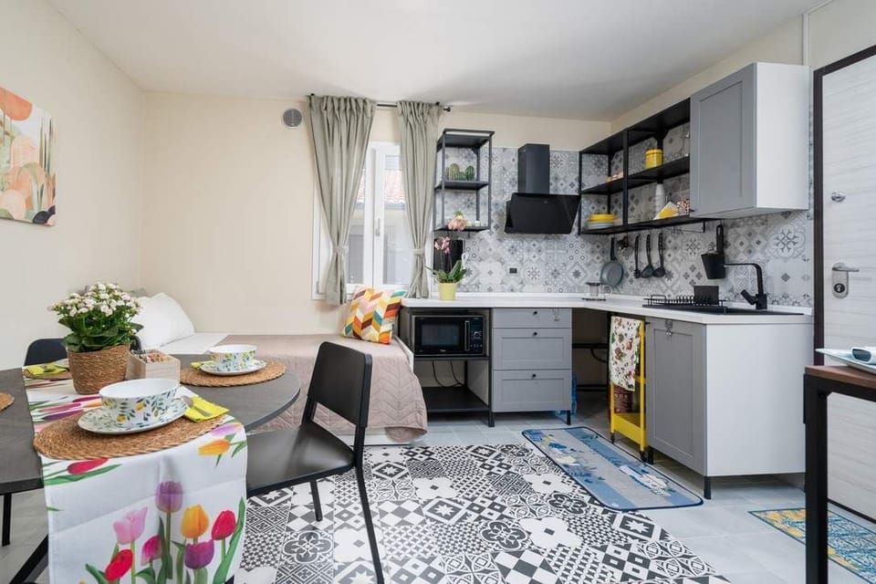 House | 1 bedroom, desk, Internet