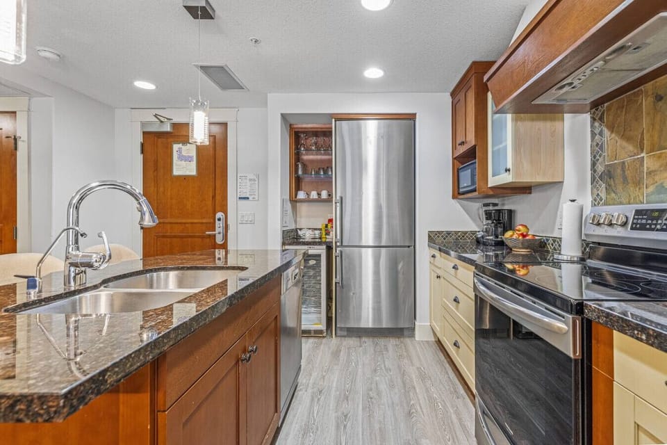 Kitchen full of all amenities needed for the perfect meal.