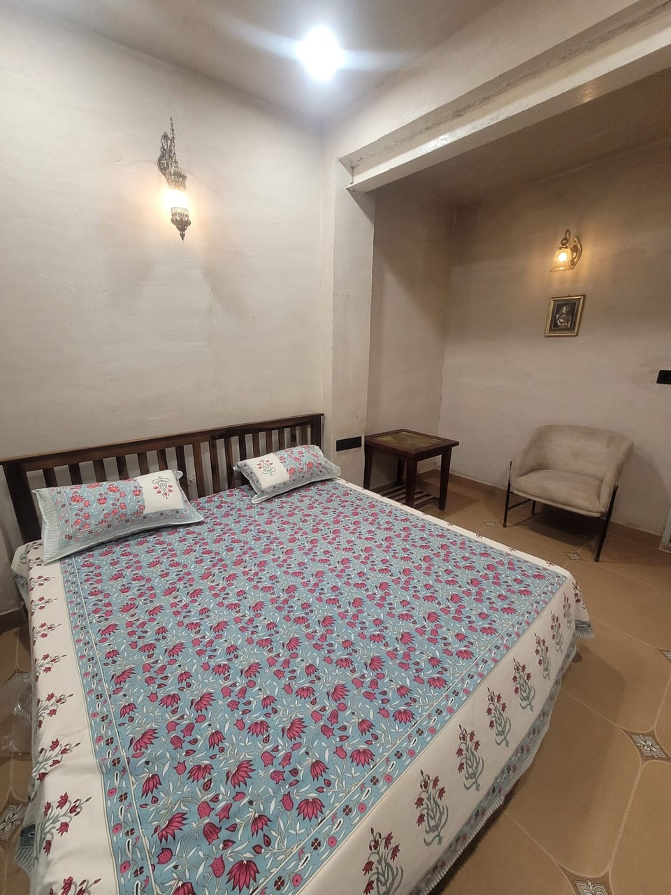 Standard Double Room | Laptop workspace, iron/ironing board (on request), WiFi (free)