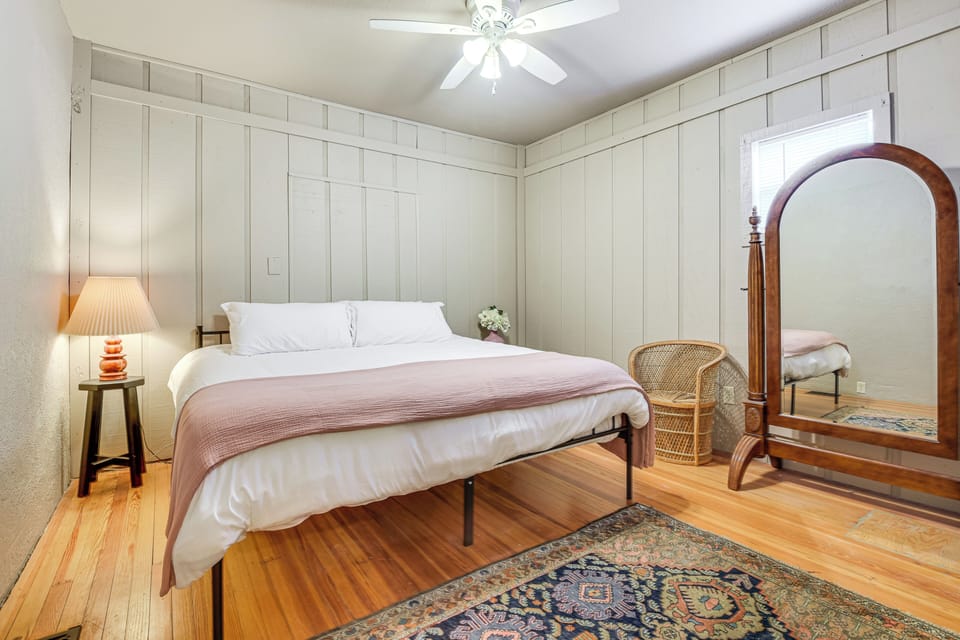 Bedroom 1 | King Bed | Linens Provided