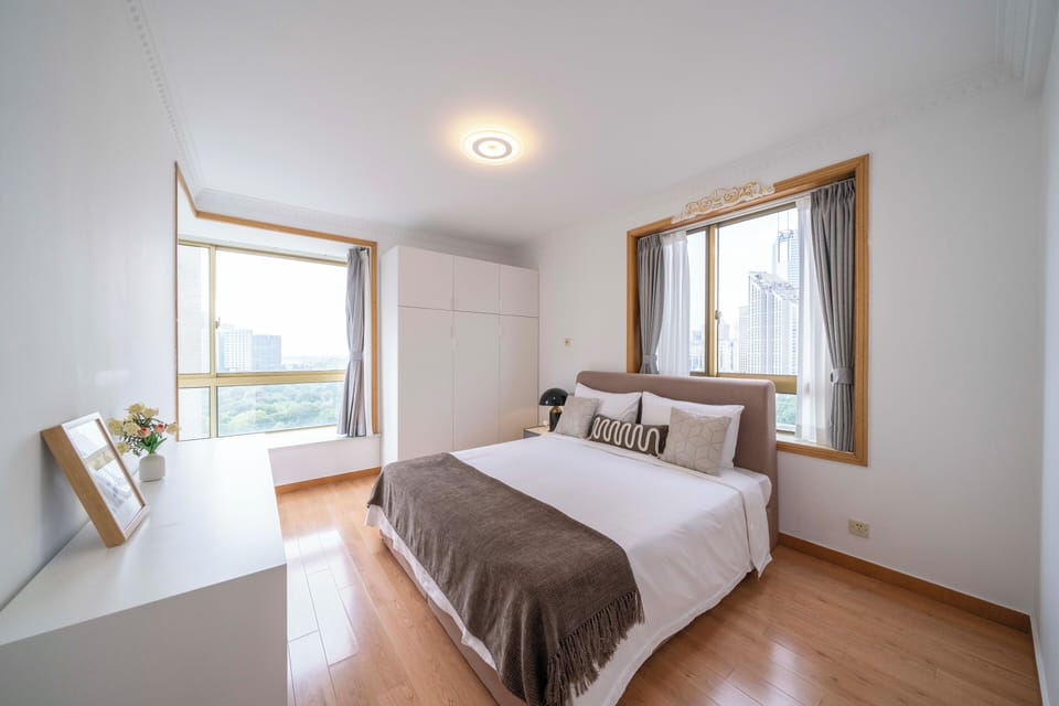 Superior Apartment, 3 Bedrooms, Kitchen, City View | Iron/ironing board, free WiFi