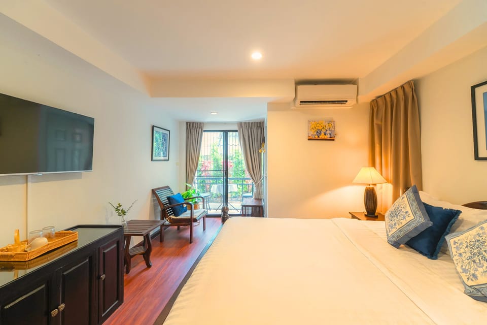 WiFi (free), bed sheets