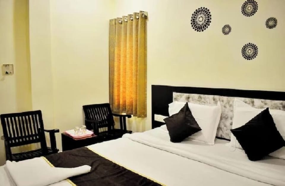 In-room safe, free WiFi