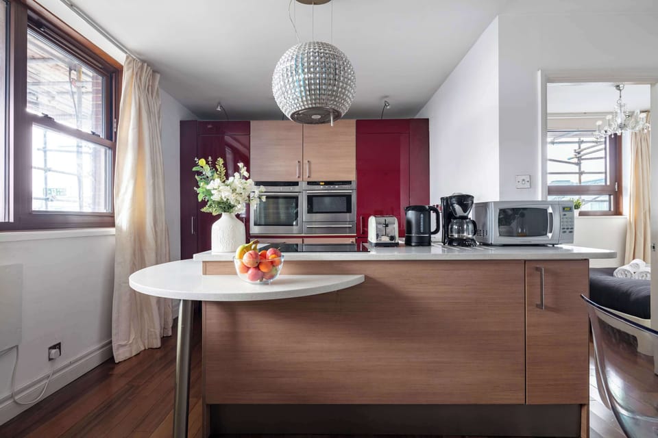 The kitchen is fully equipped to prepare a simple meal 