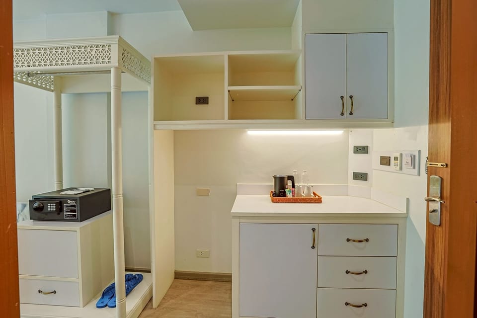Standard Double Room | Minibar
