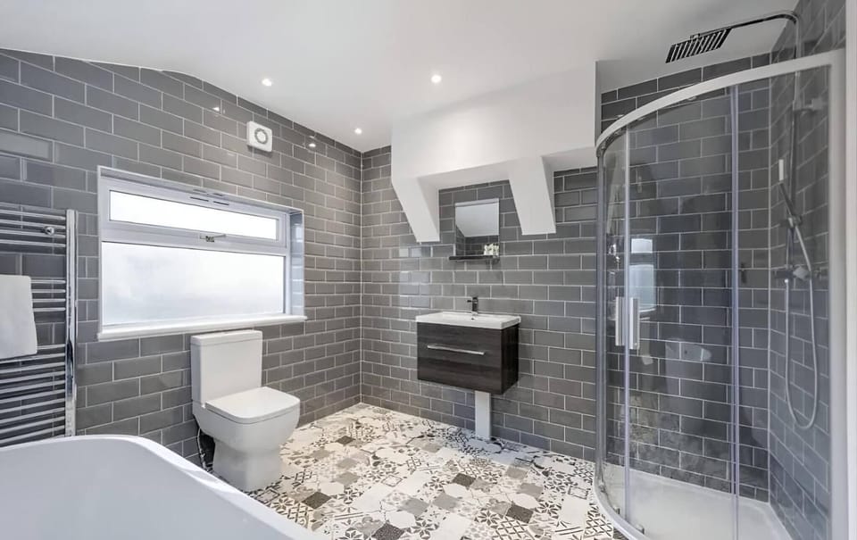 House, 2 Bedrooms | Bathroom