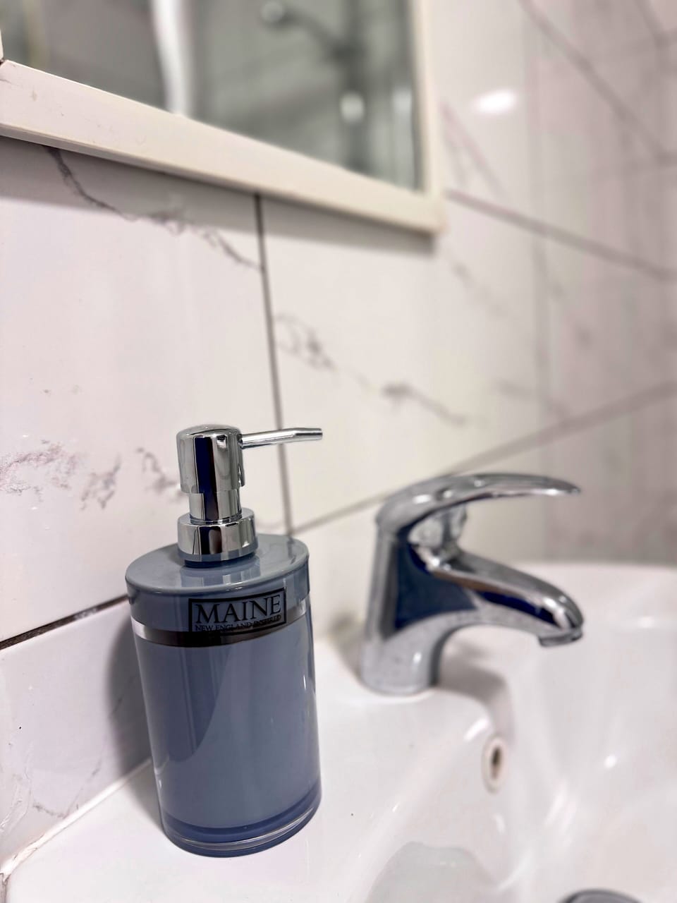 Bathroom amenities
