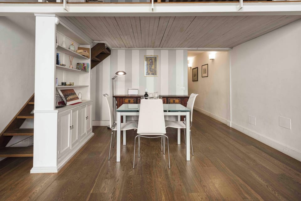 Comfort Duplex | Living area | Flat-screen TV