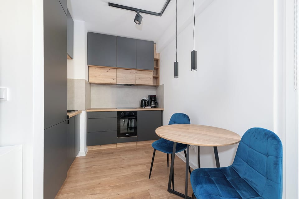 Classic Studio, Balcony | Private kitchenette | Coffee/tea maker, electric kettle