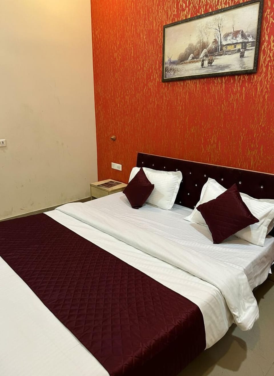 Deluxe Double Room | Premium bedding, rollaway beds, free WiFi, bed sheets