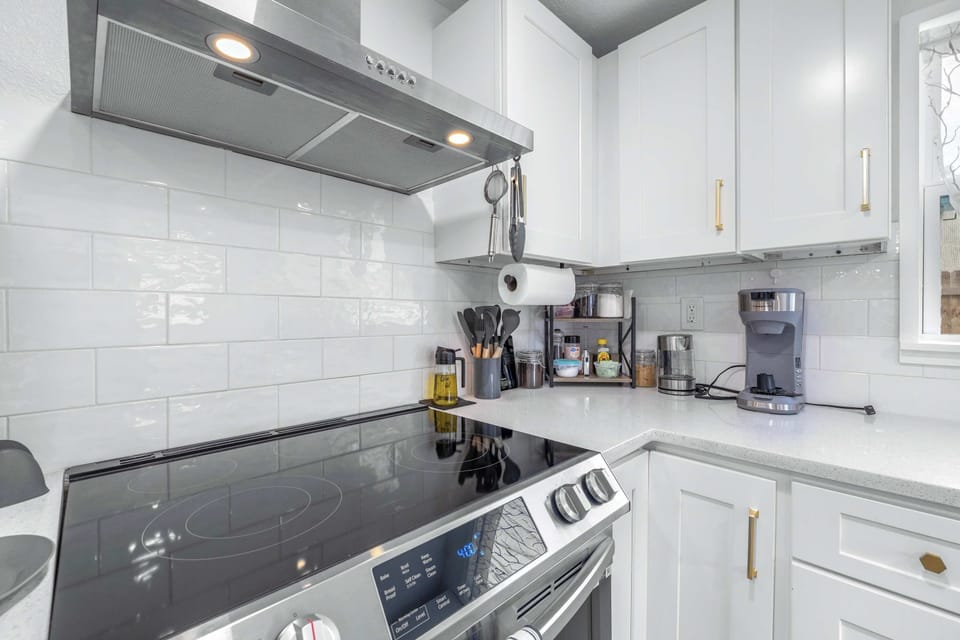 Fully equipped kitchen