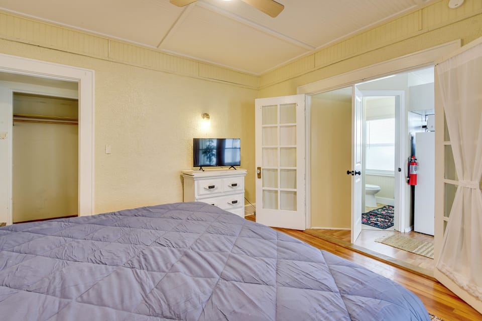Apartment (1 Bedroom) | Interior