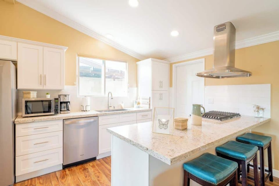 Cook up a dream dinner in this new kitchen!