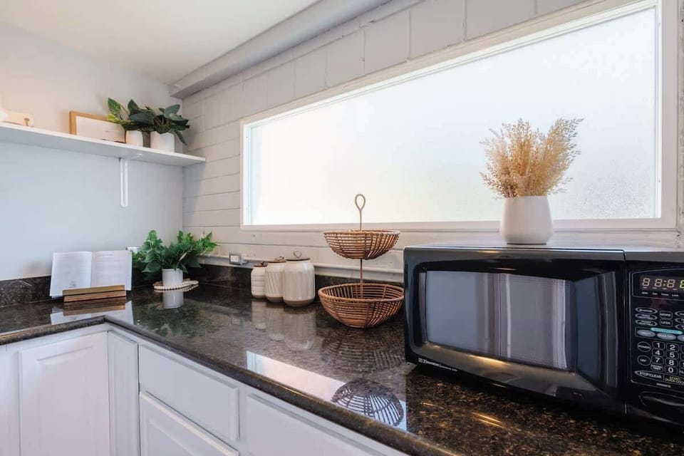 Cook up all your family favorites in the kitchenette in the studio is or eat out with restaurants only minutes away