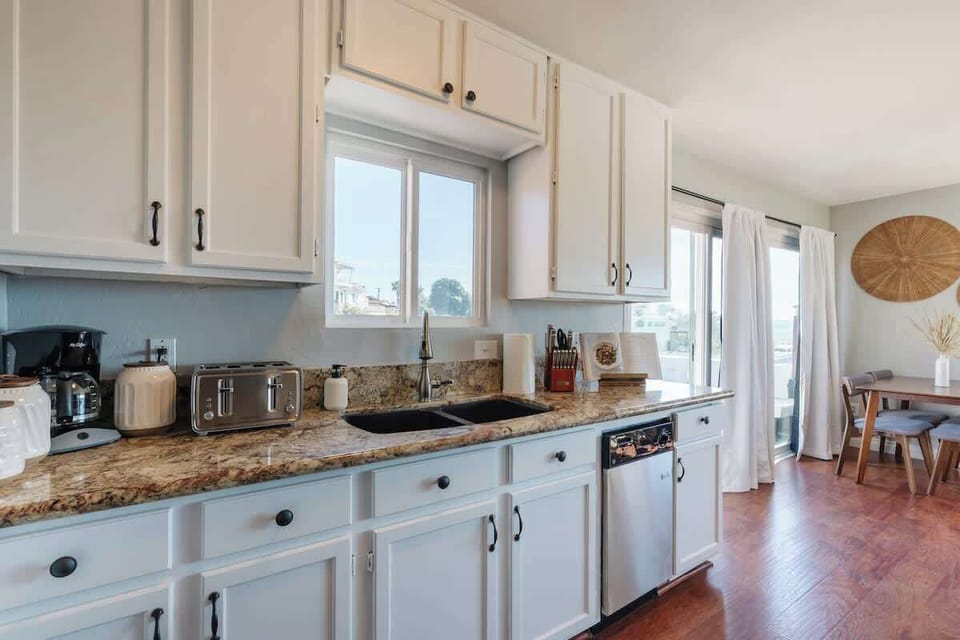 The kitchen comes loaded with everything you could need 