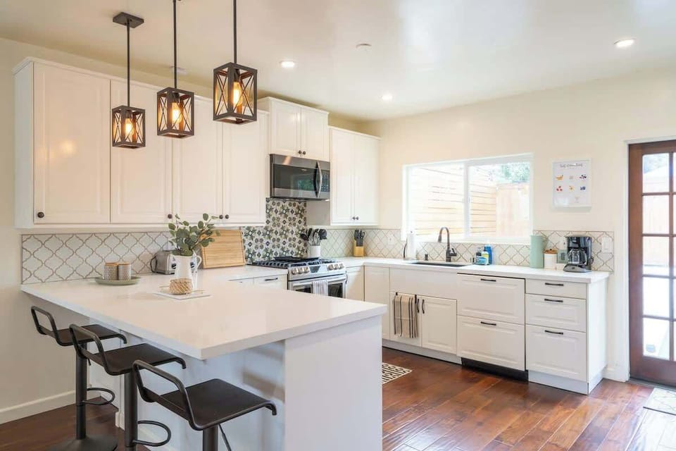 Cook up a delicious dinner in the fully equipped kitchen