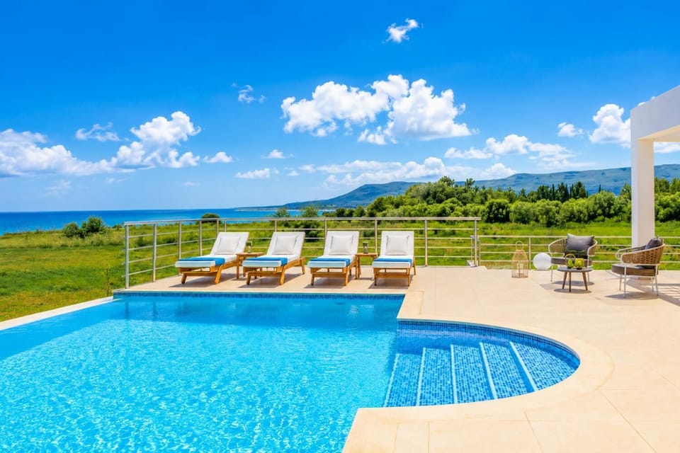 Beautiful villa with private pool and terrace
