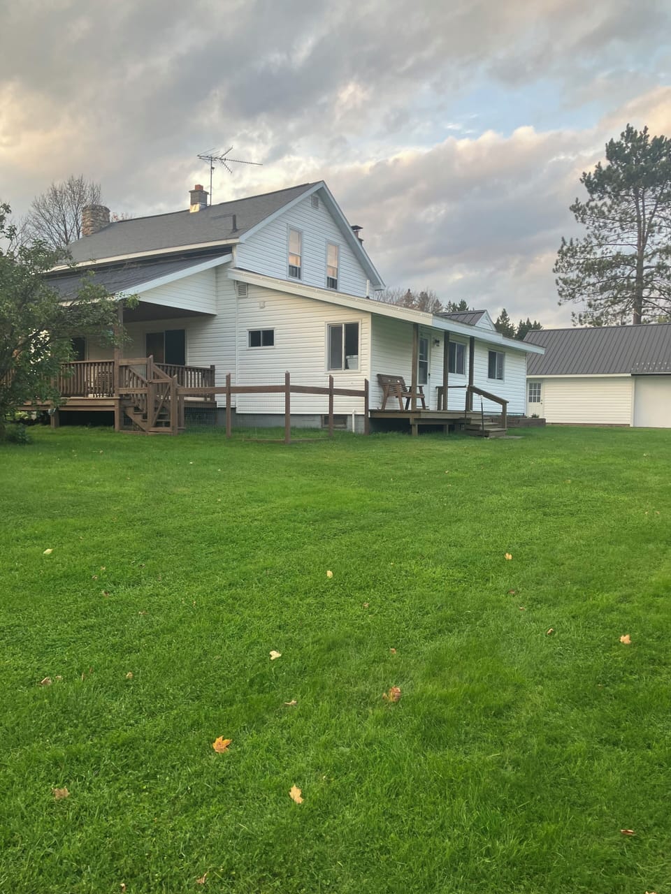 Back decks lodge