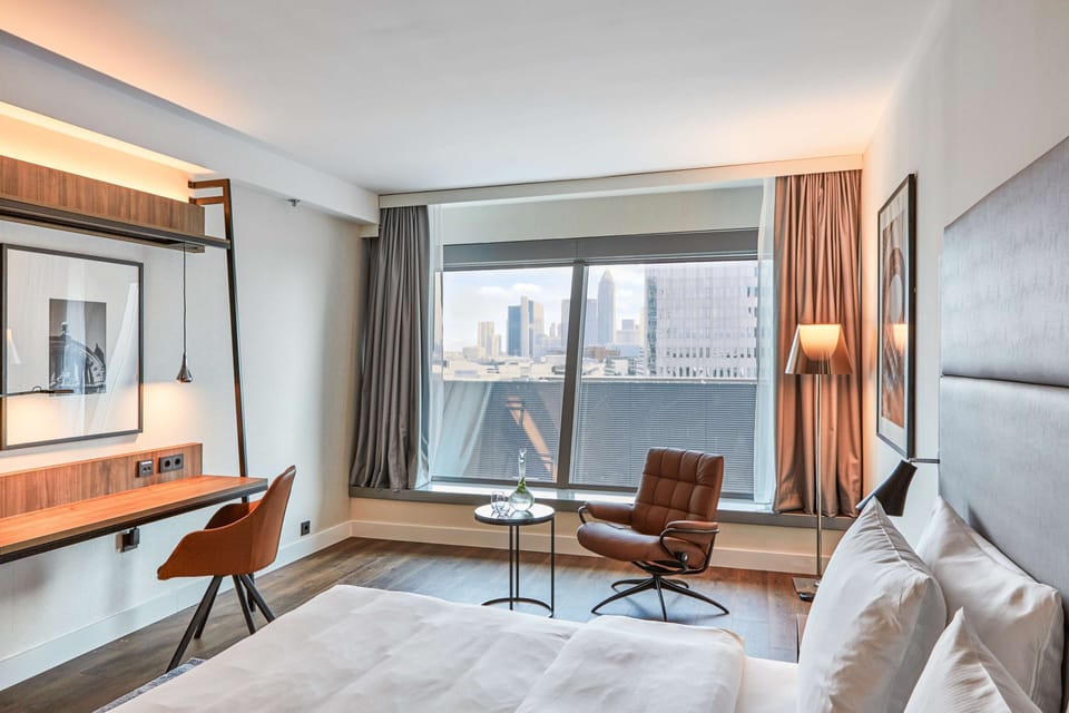 Family Room | 1 bedroom, hypo-allergenic bedding, in-room safe, desk