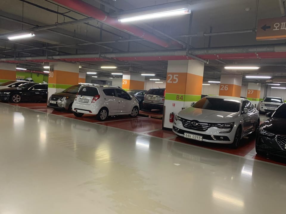 Parking on B4