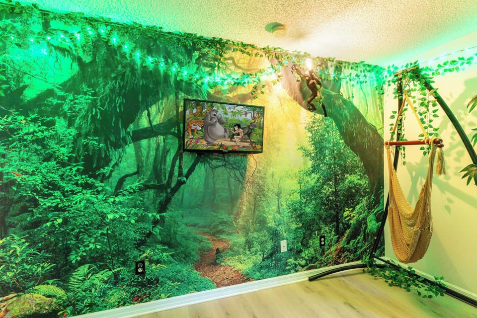 Swing like a monkey in this jungle 