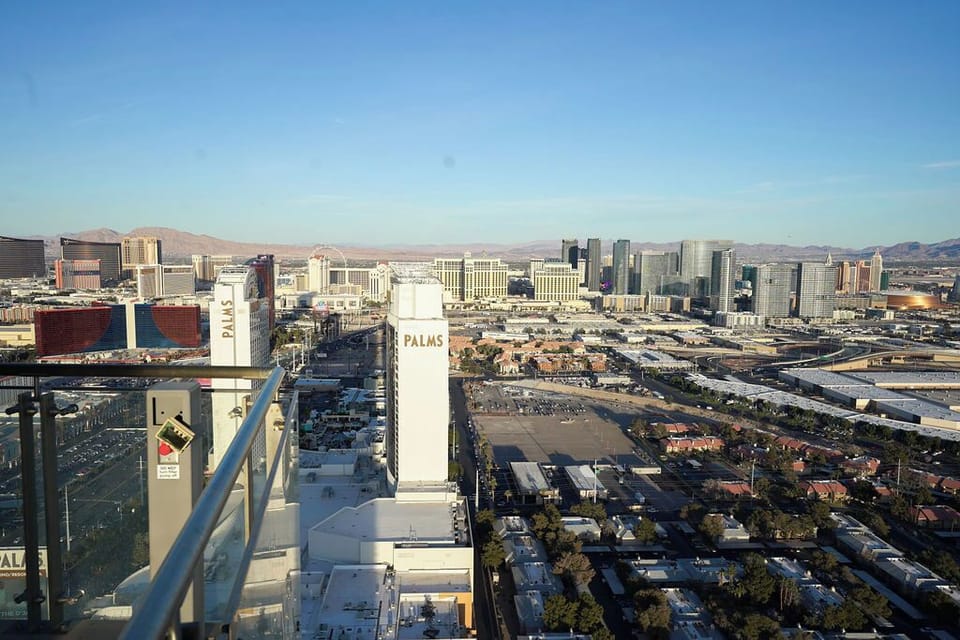 Overlooking the lively strip, this room provides an unbeatable view of the bustl