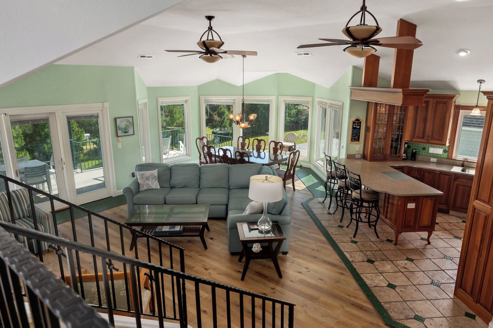 Great Room - Top Level
