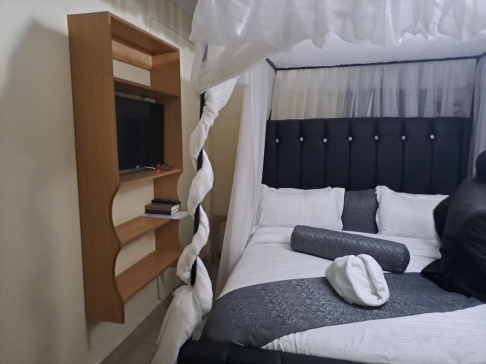 Standard Double Room, City View | Free WiFi, bed sheets