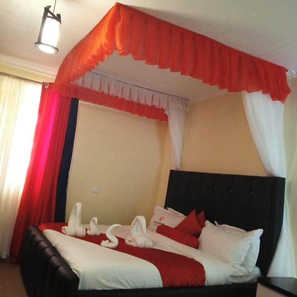 Deluxe Double Room, City View | Free WiFi, bed sheets