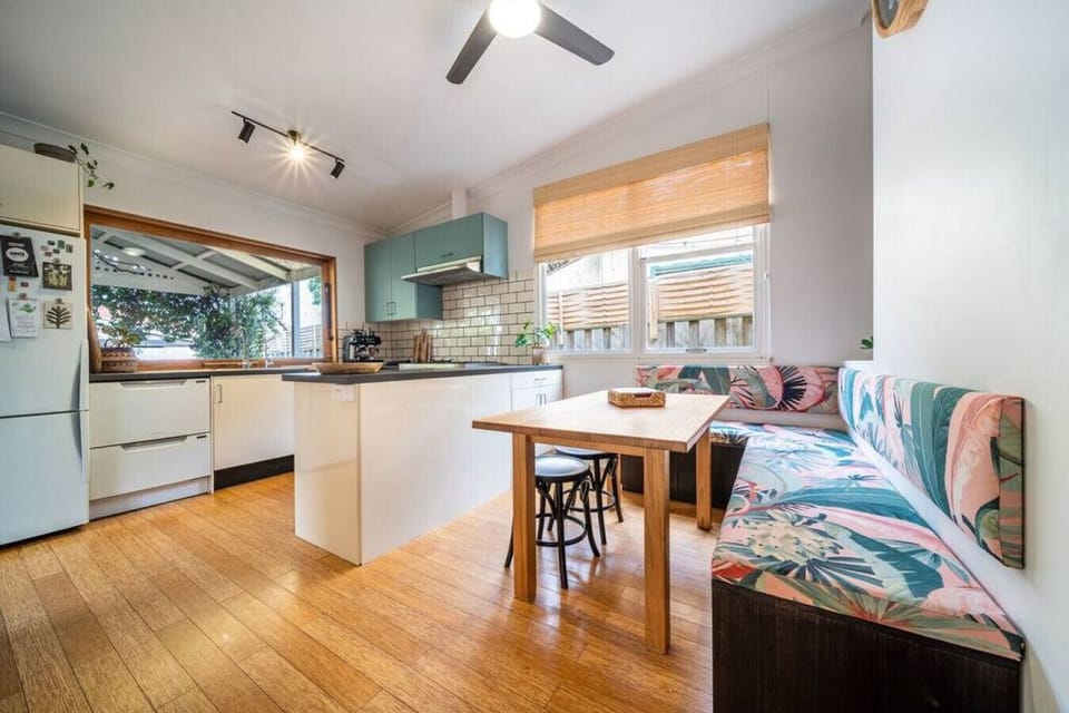 Gather around the dining table for shared meals and easy conversation before an evening wander to Henley Square.