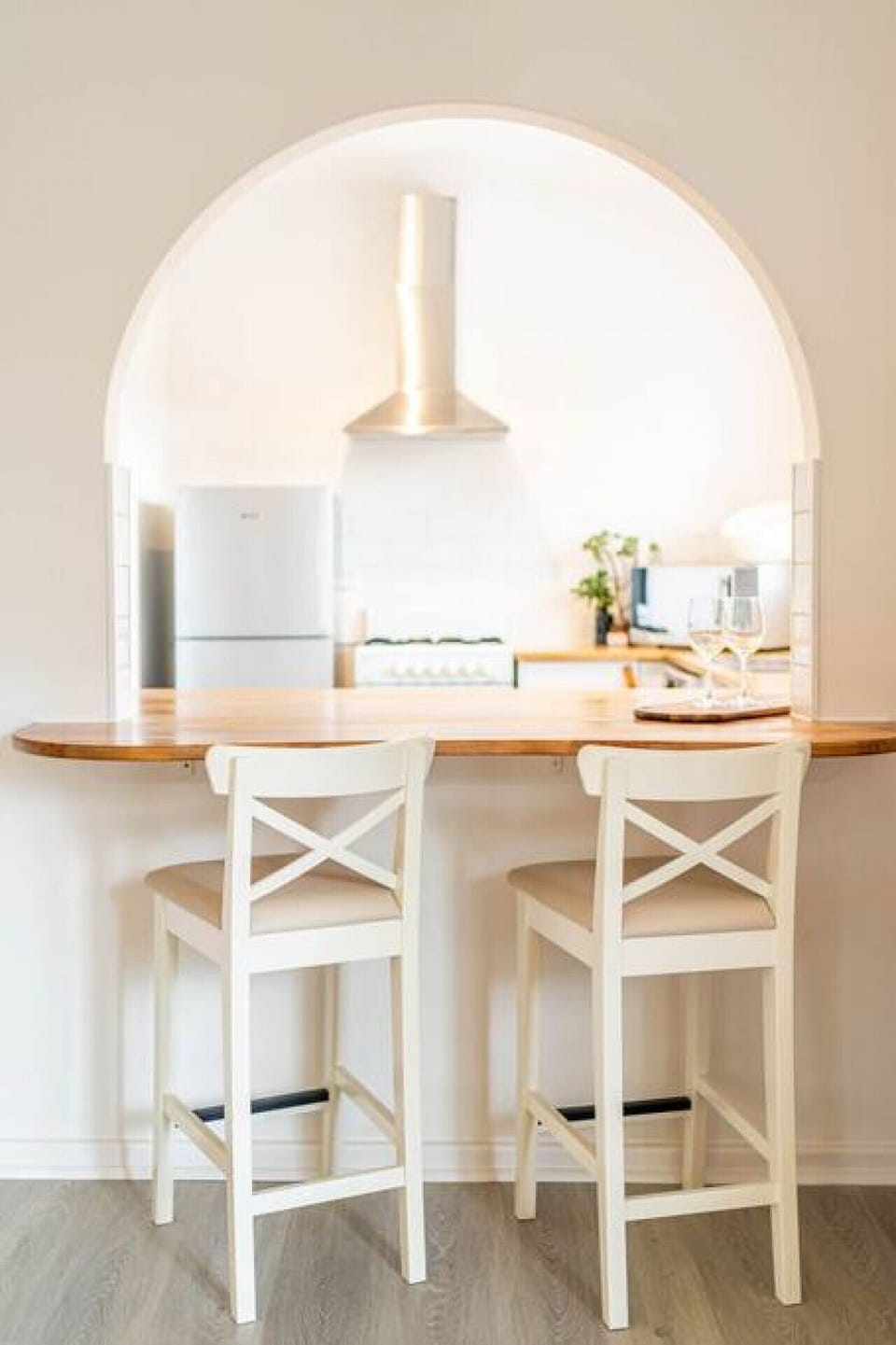 Pull up a seat at the breakfast bar for casual dining or your morning coffee.