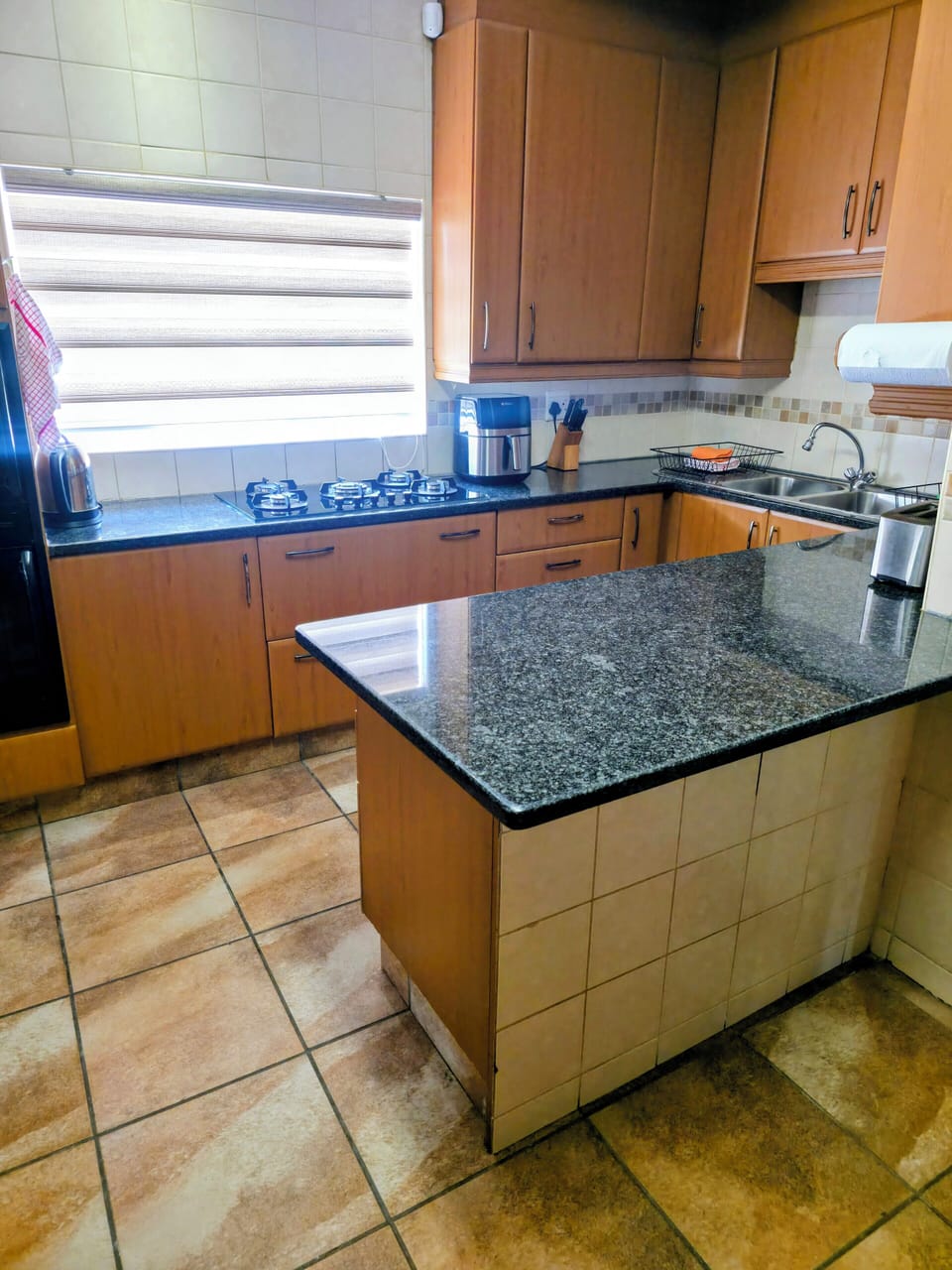 Fridge, microwave, oven, cookware/dishes/utensils