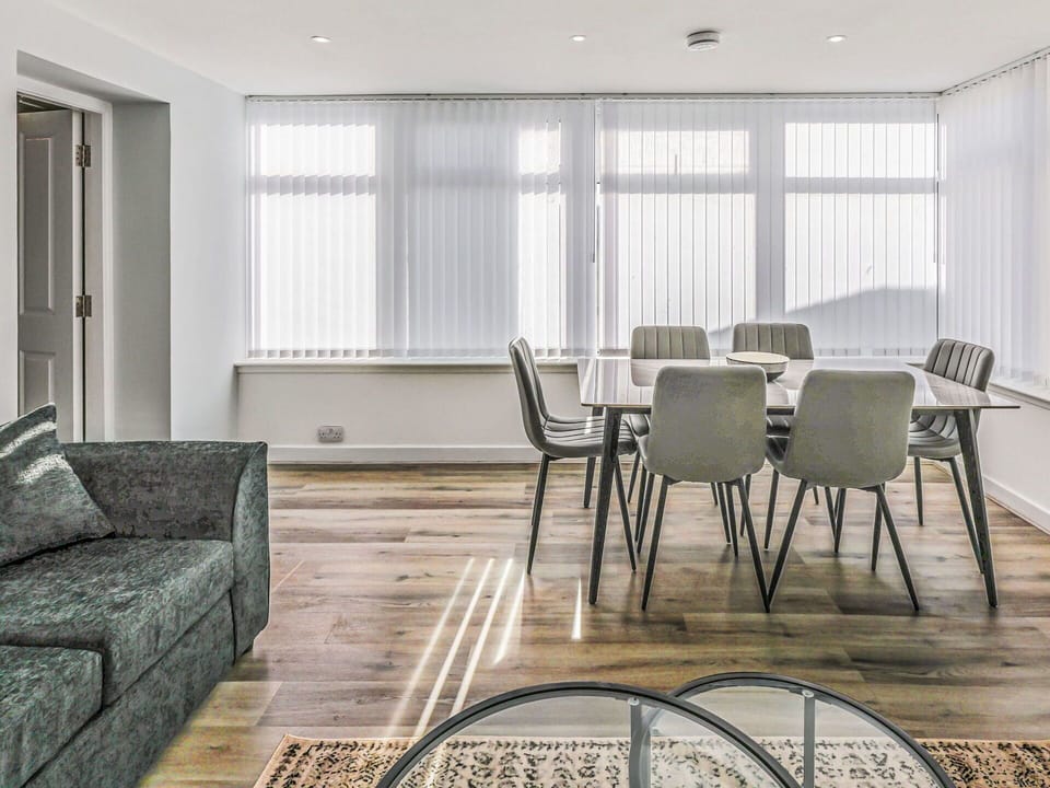 Furniture, Interior Design, Flooring, Floor, Wall, Couch, Wood, Wood Flooring, Ceiling, Room