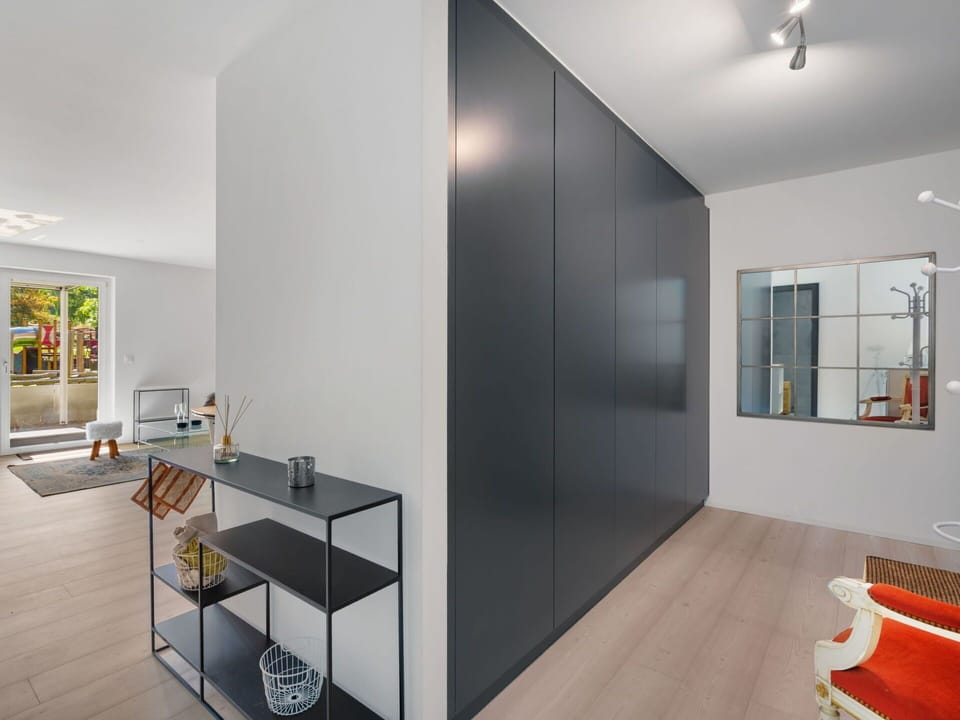 Flooring, Wall, Interior Design, Floor, Wood, Ceiling, Door, Lighting, Furniture, Home