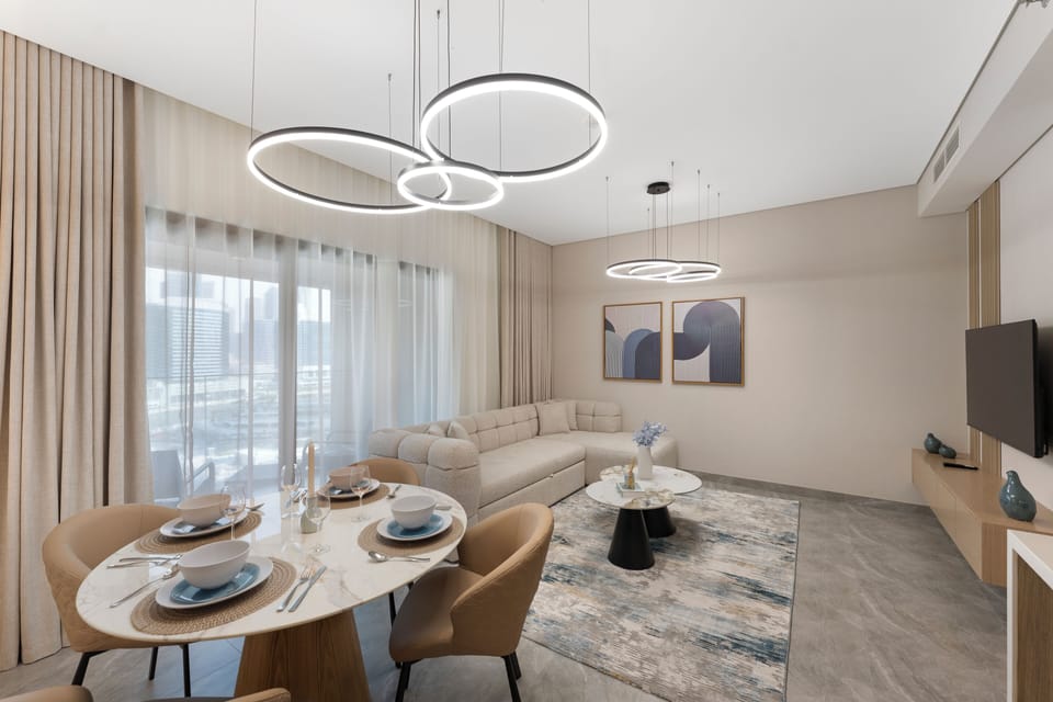 Luxury Apartment, Balcony, City View | Living area