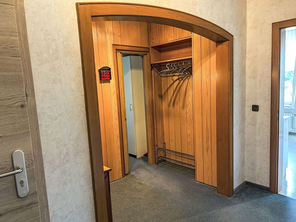 Wood, Flooring, Door, Floor, Hardwood, Wood Stain, Home Door, Plywood, Plank, Wood Flooring