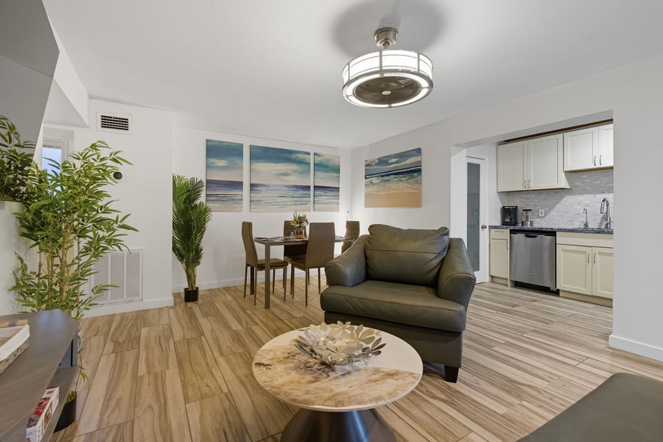Comfort meets coastal charm. (Guest House)
