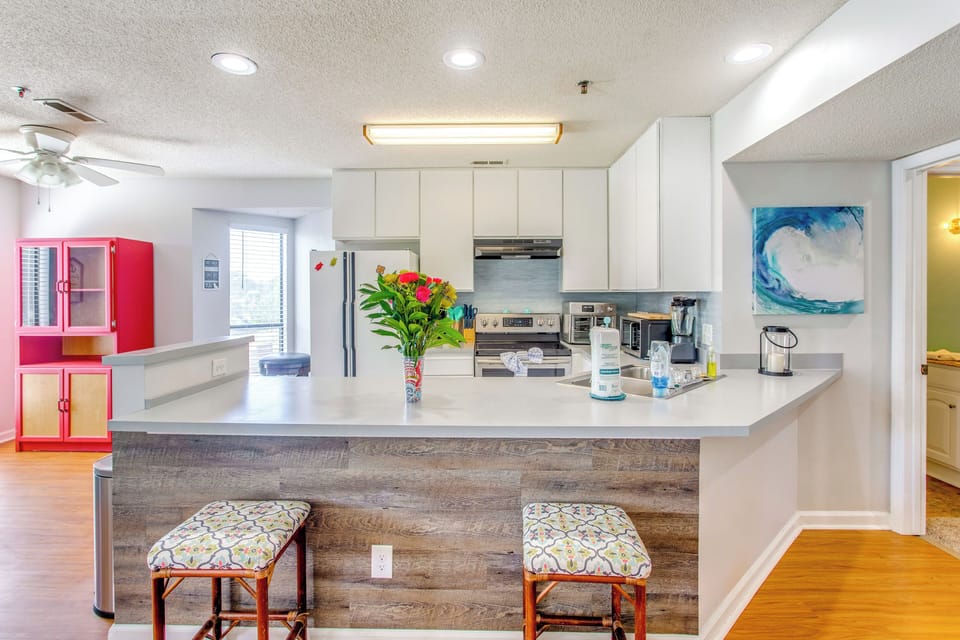 Kitchen | Dishwasher | Blender | Toaster Oven