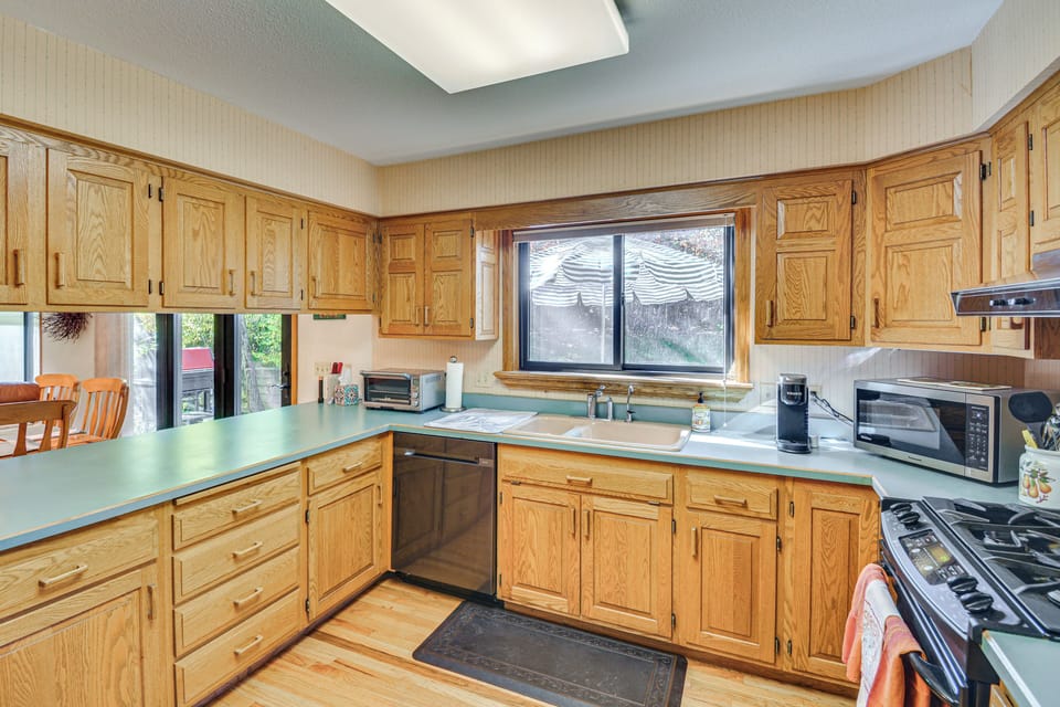 Kitchen | Cooking Basics | Keurig | 1st Floor