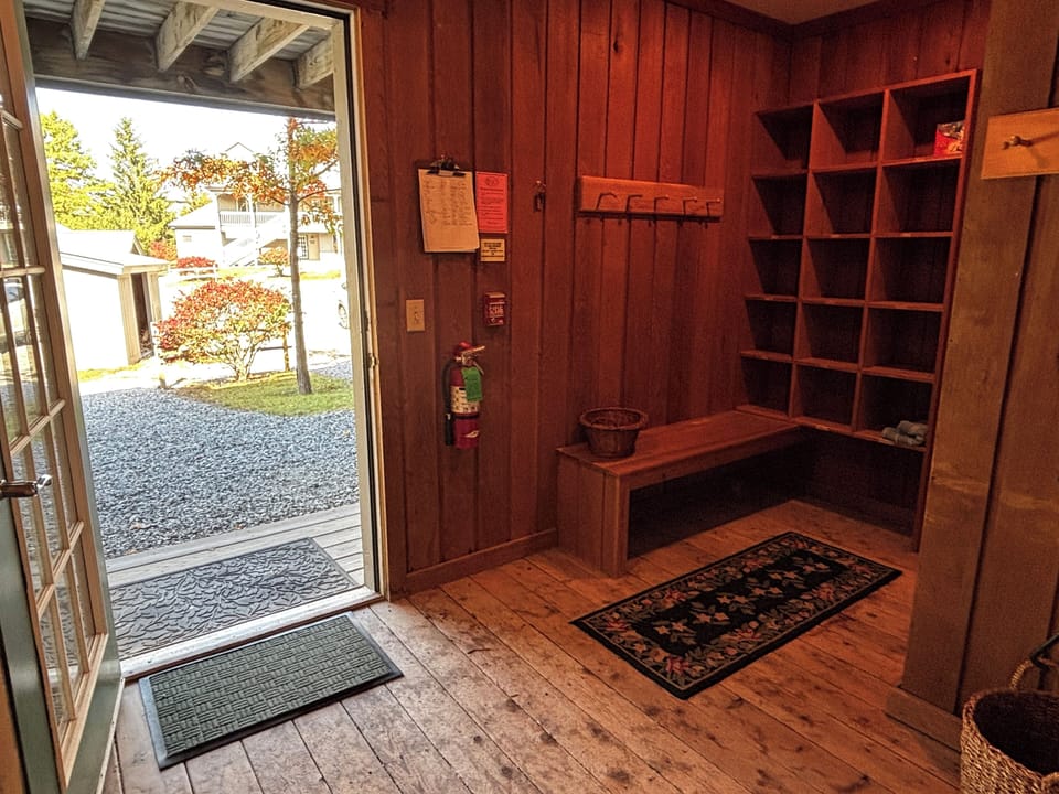 EASY access into this condo since there aren't any stairs!