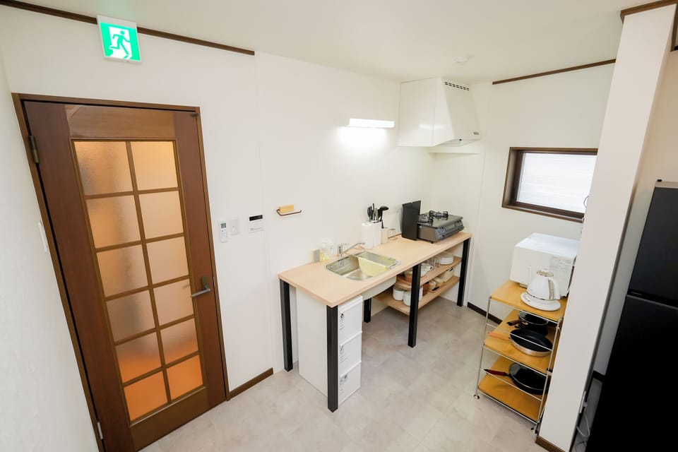 Comfort House, Non Smoking | Private kitchen | Full-size fridge, microwave, stovetop, electric kettle
