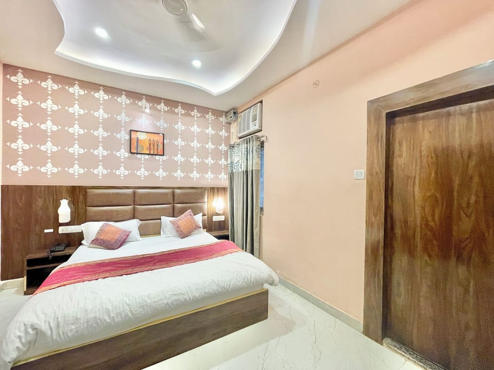 Deluxe Triple Room | Premium bedding, desk, laptop workspace, soundproofing