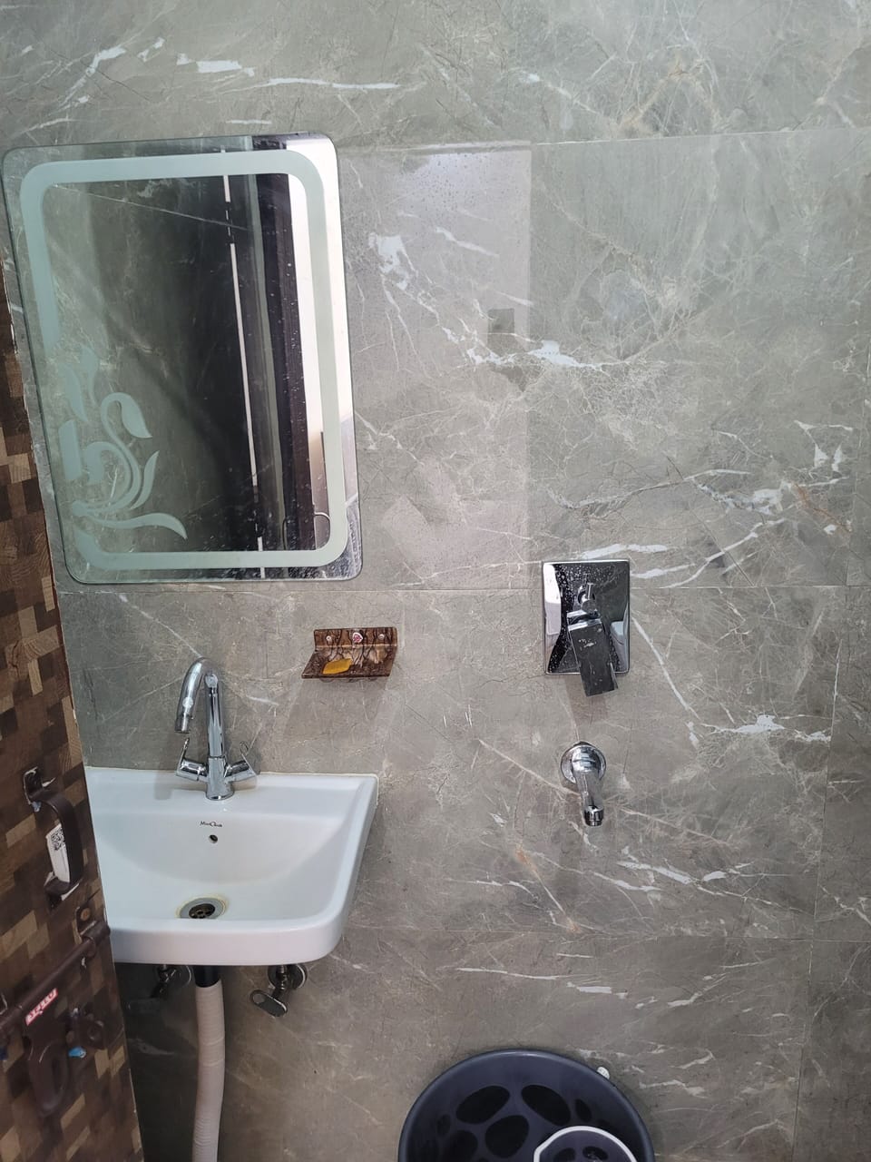 Shower, free toiletries, towels, soap