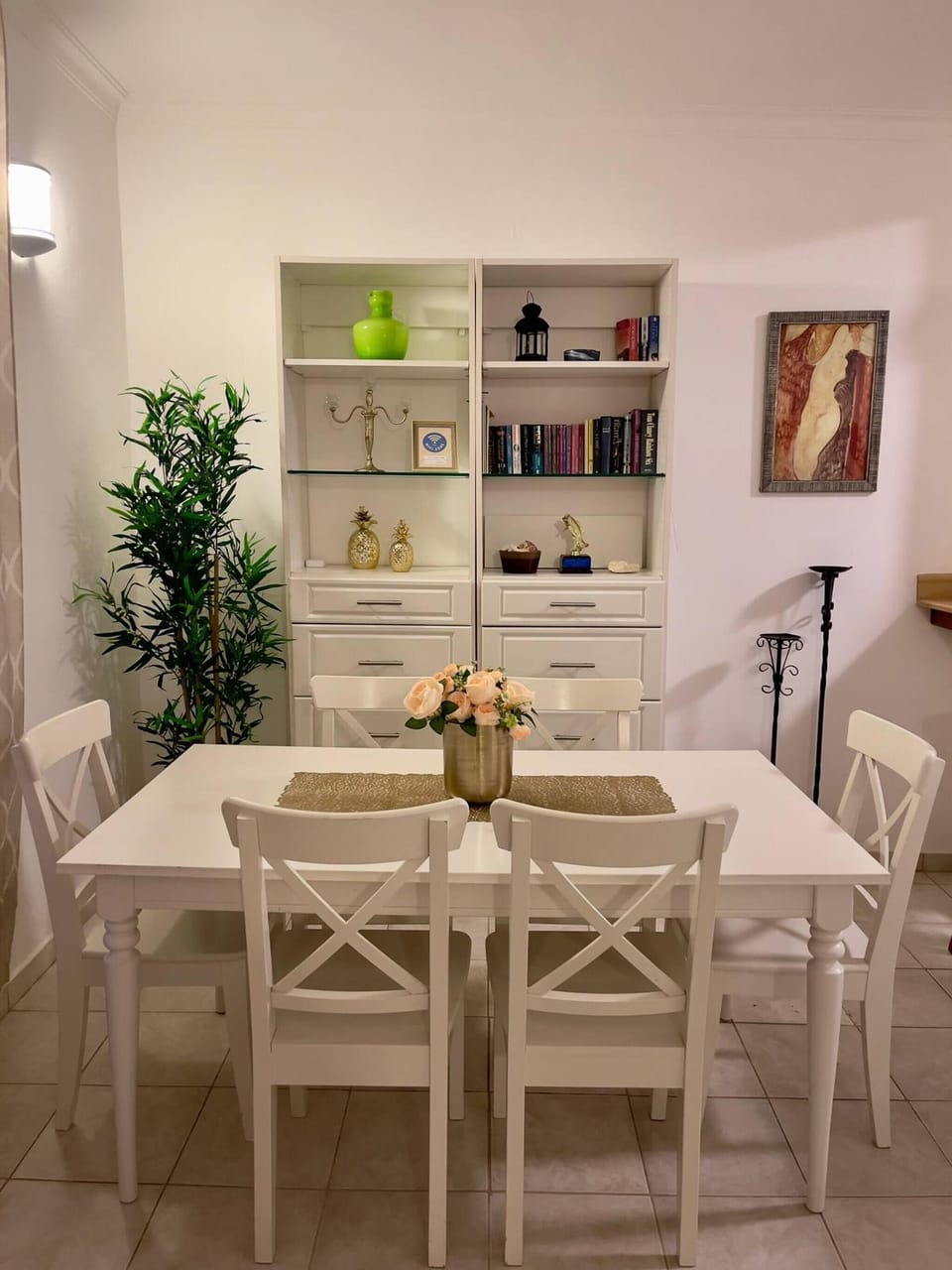 Apartment, 2 Bedrooms, Smoking, Balcony | Dining room