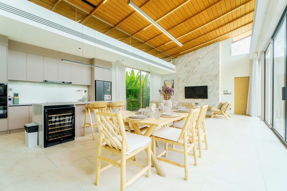 Deluxe Villa (3 Bedrooms) | Private kitchenette | Microwave, oven, spices