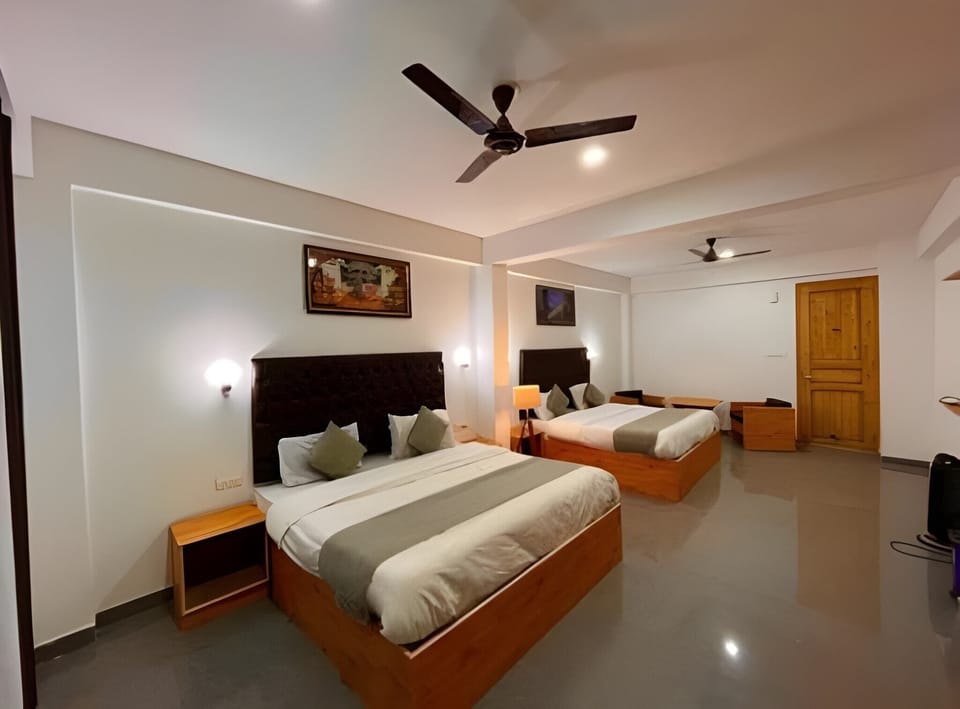 Family Room, Patio | Desk, laptop workspace, free WiFi