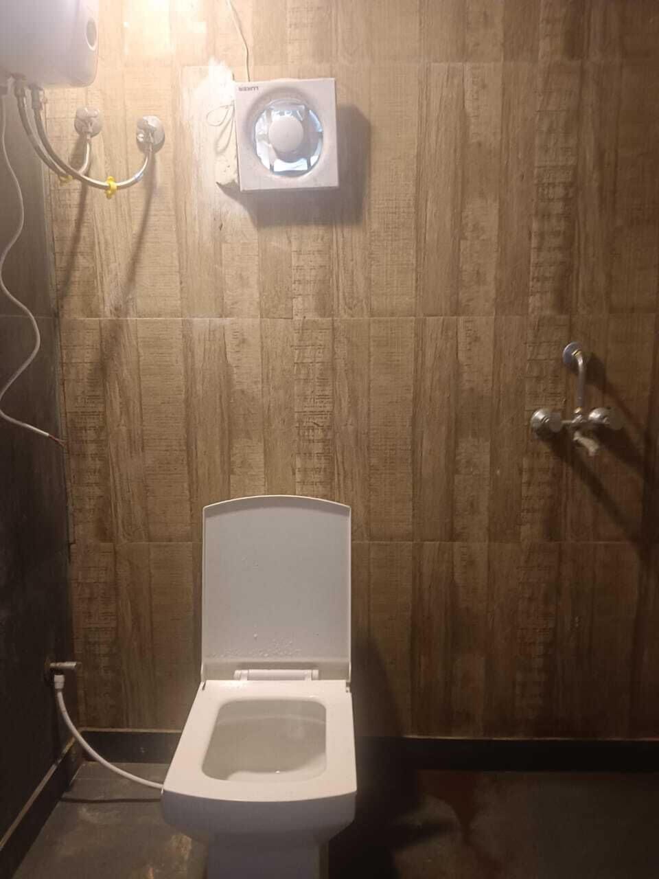 Bunk Bed | Bathroom | Shower, towels, soap, shampoo