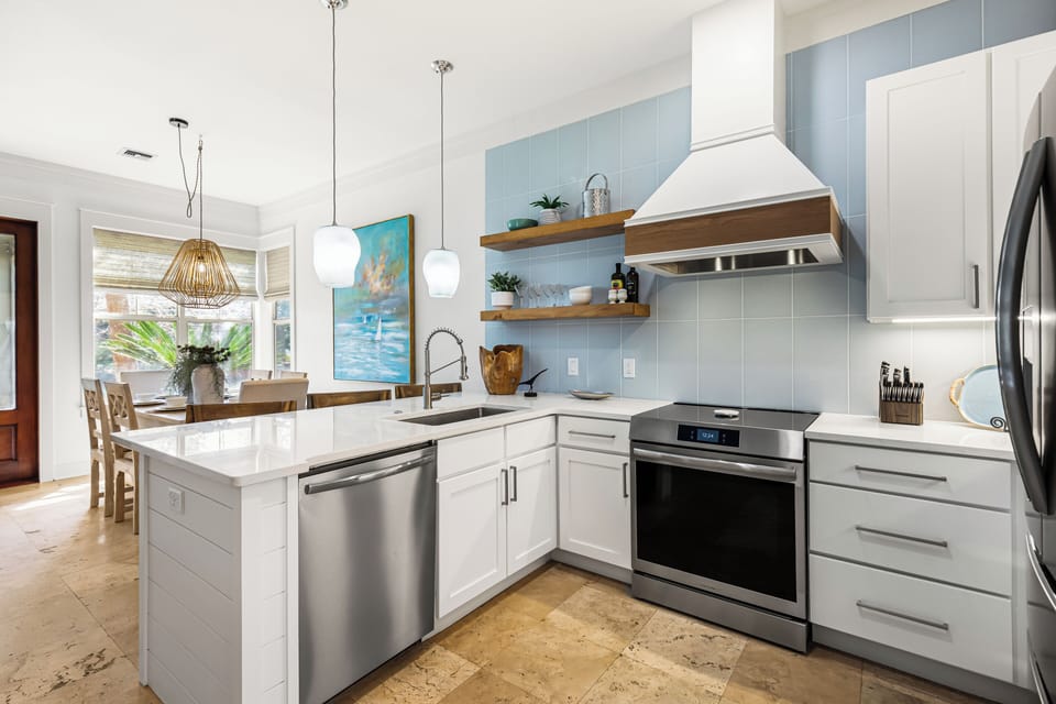 Beautifully renovated kitchen for guest use.
